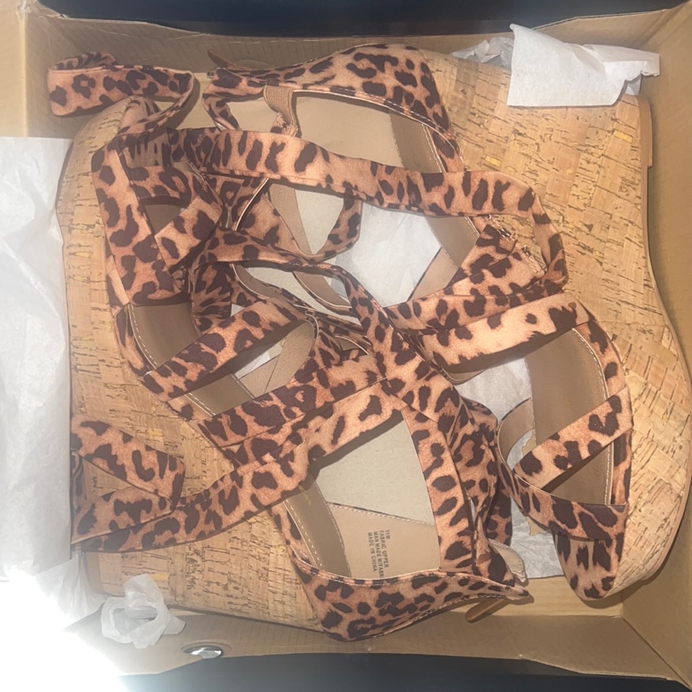 Wedge heels